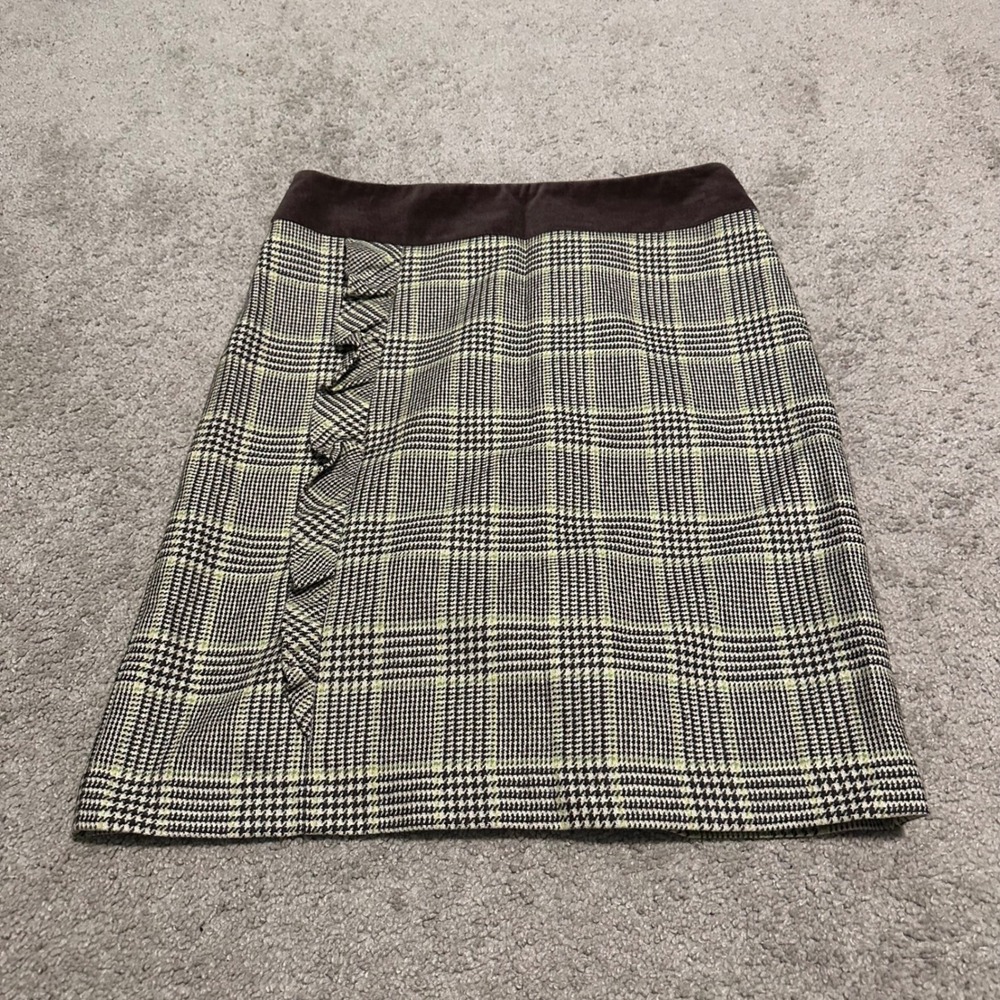 J.McLaughlin 100% Cashmere Plaid Ruffle Skirt Brown Green Size 4 Dark Academia